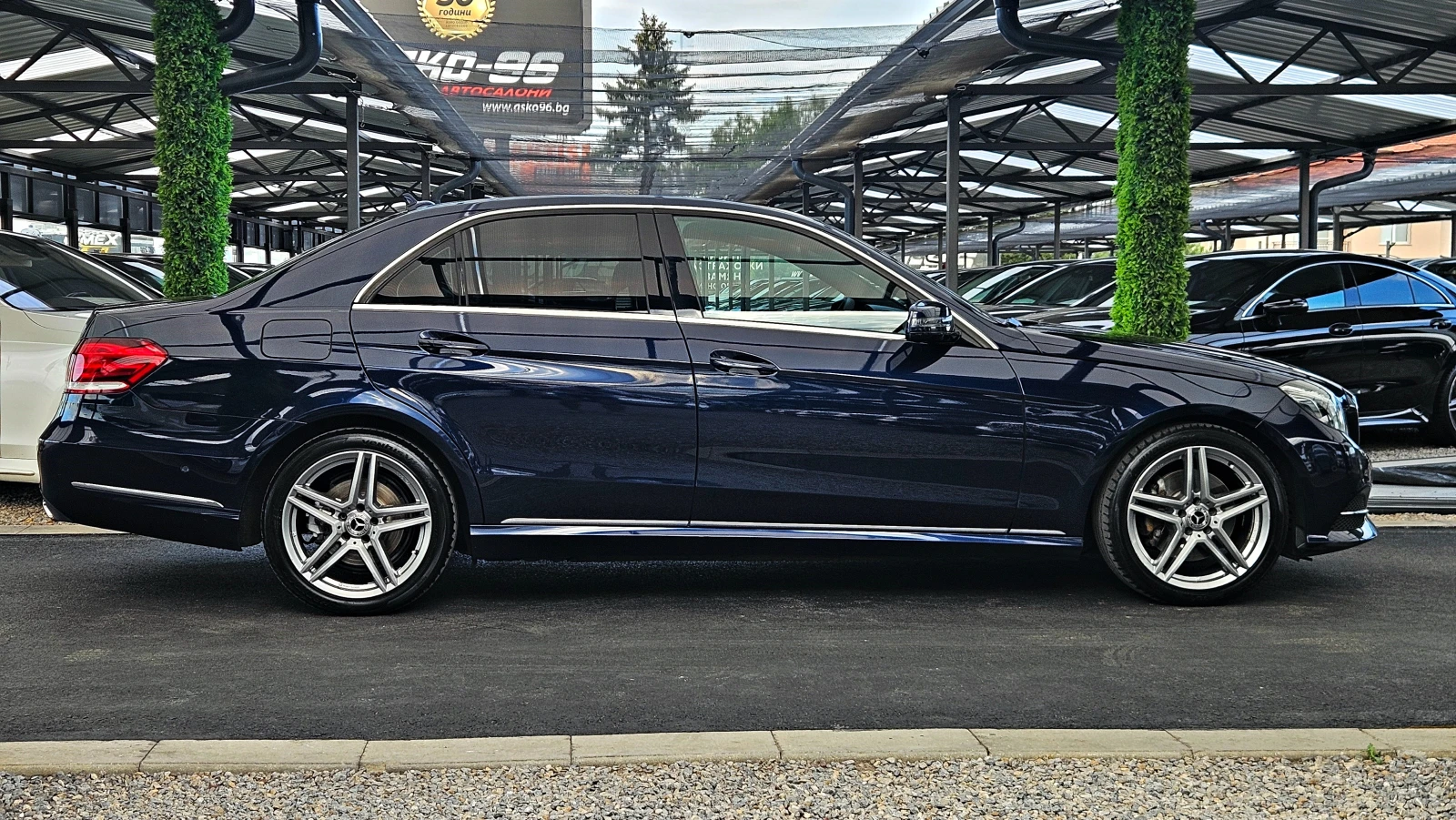 Mercedes-Benz E 350 AMG/FACE/CAMERA/ОБДУХ/ПОДГРЕВ/HARMAN/KARDON/LIZING, снимка 4 - Автомобили и джипове - 55307249