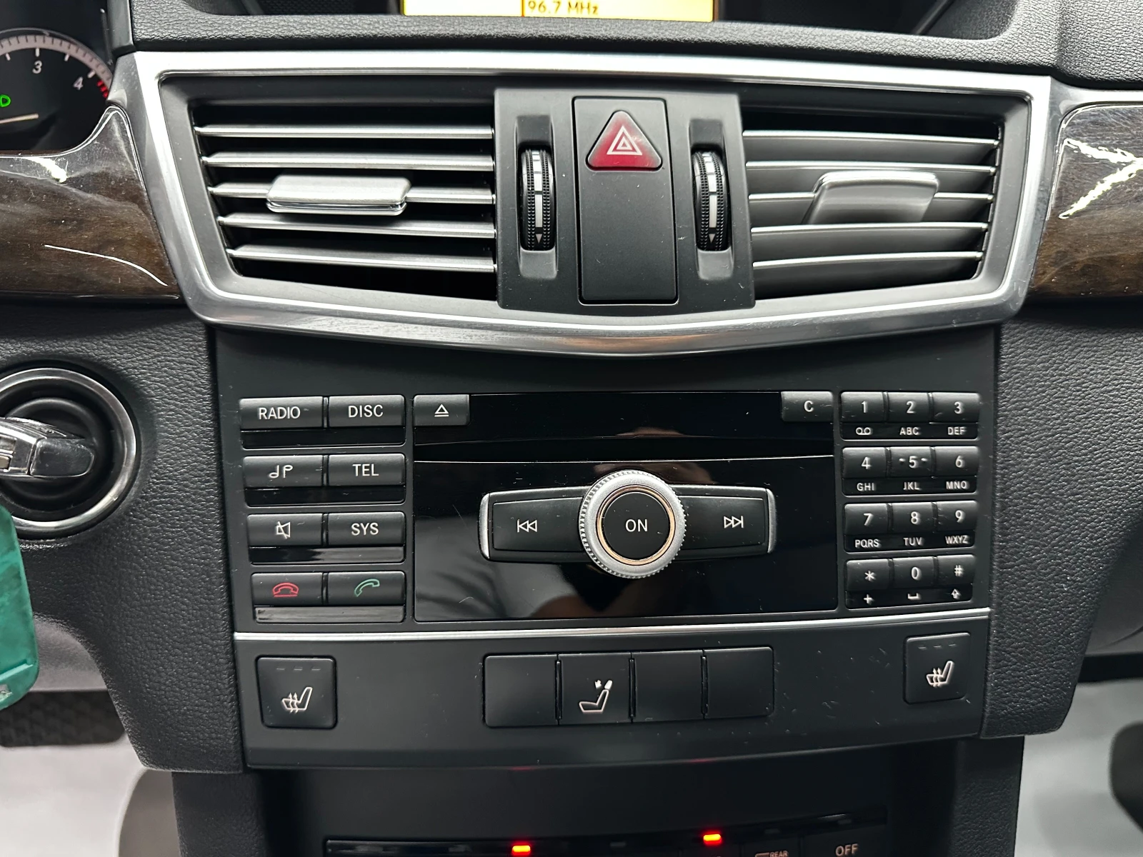 Mercedes-Benz E 200 2.2d 136 к.с., снимка 12 - Автомобили и джипове - 55665666