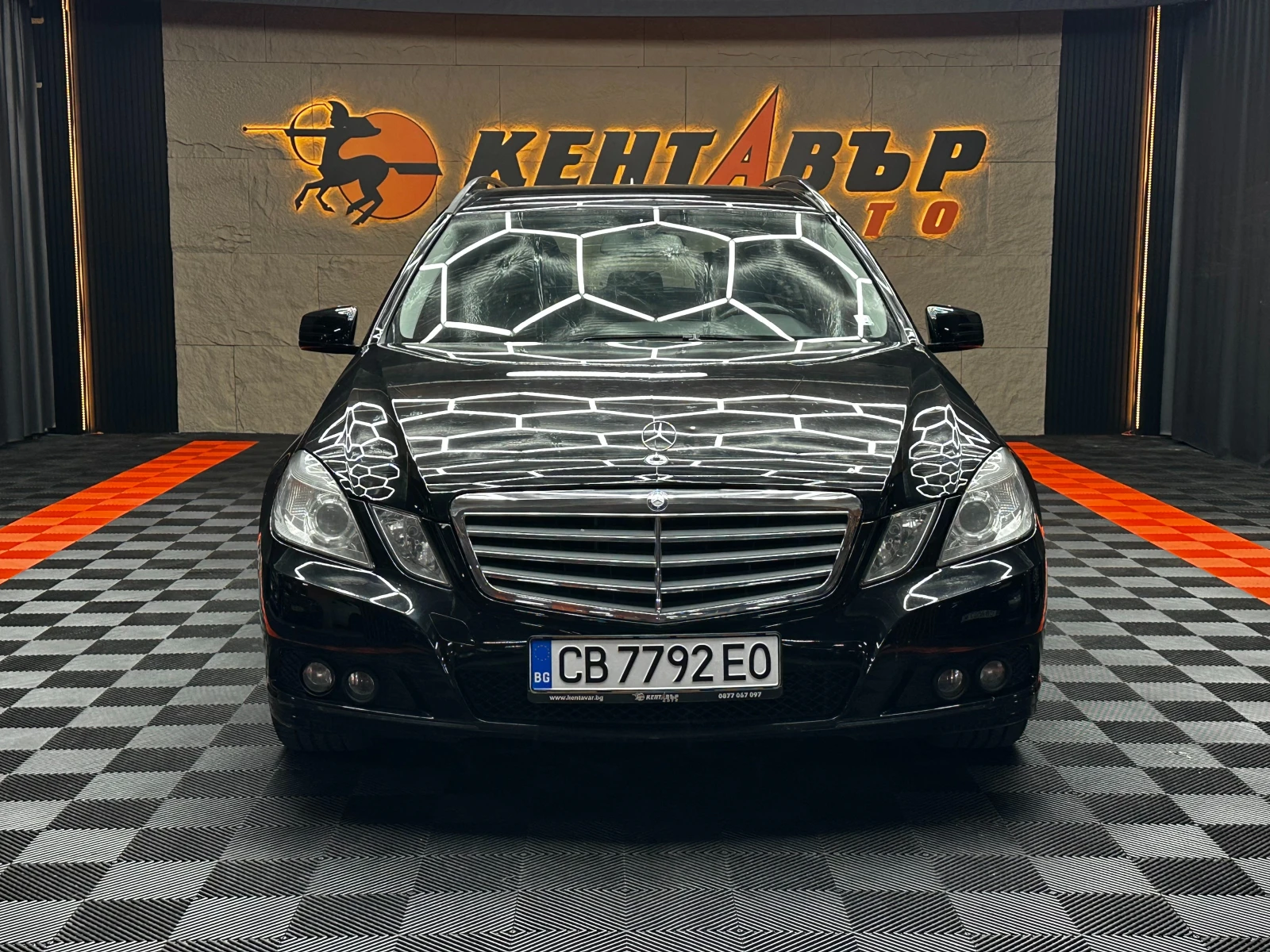 Mercedes-Benz E 200 2.2d 136 к.с., снимка 2 - Автомобили и джипове - 55665666