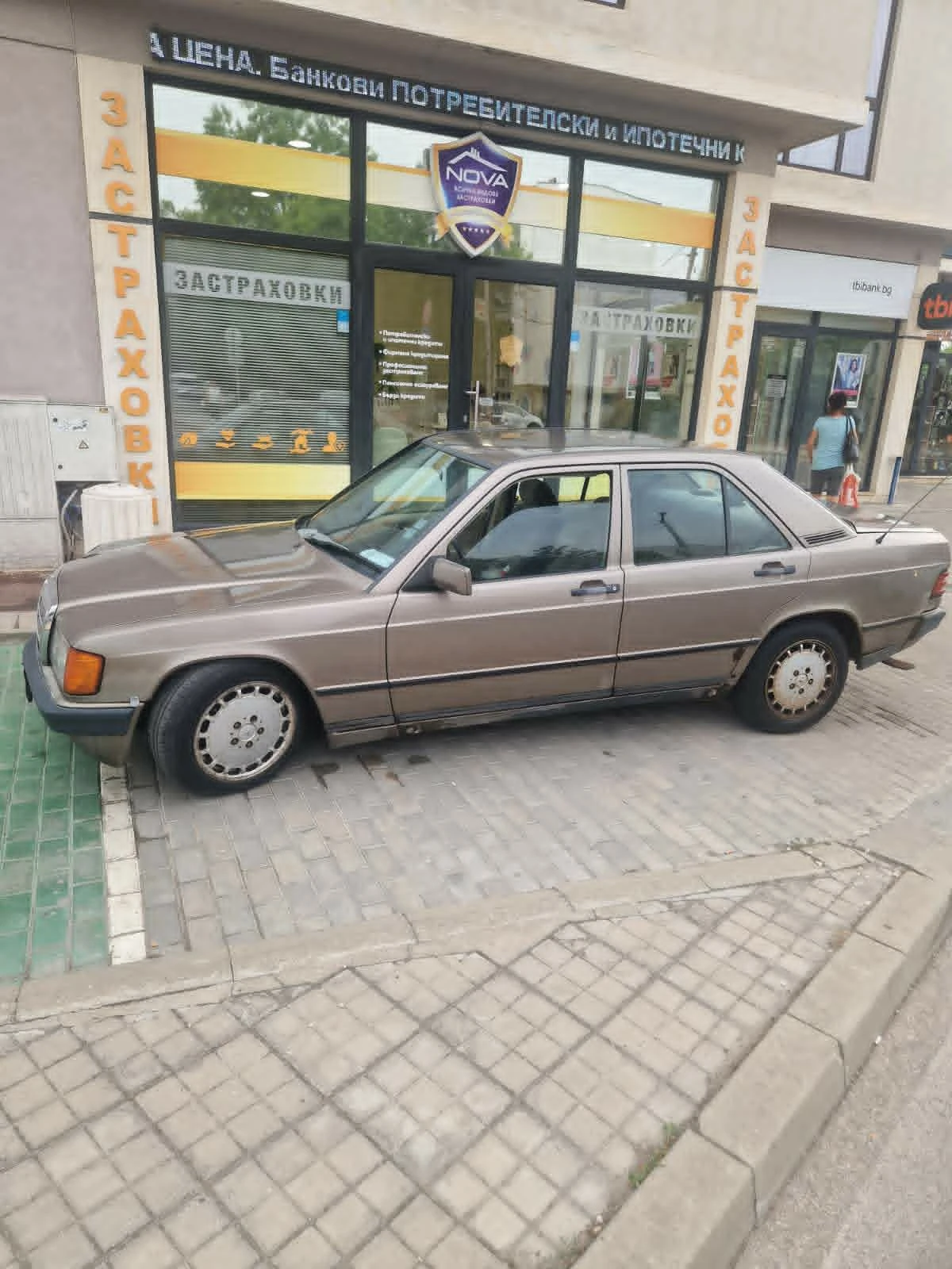 Mercedes-Benz 190 D, снимка 4 - Автомобили и джипове - 55803589