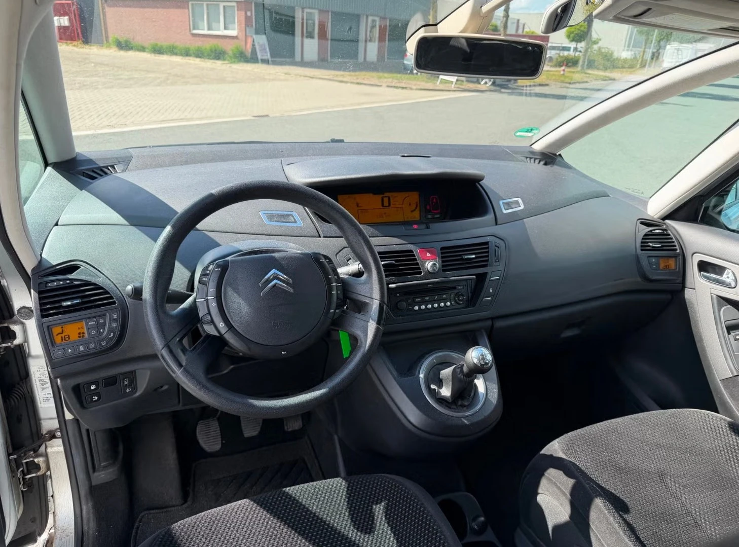 Citroen C4 1.8 доказуеми км, снимка 6 - Автомобили и джипове - 55881092