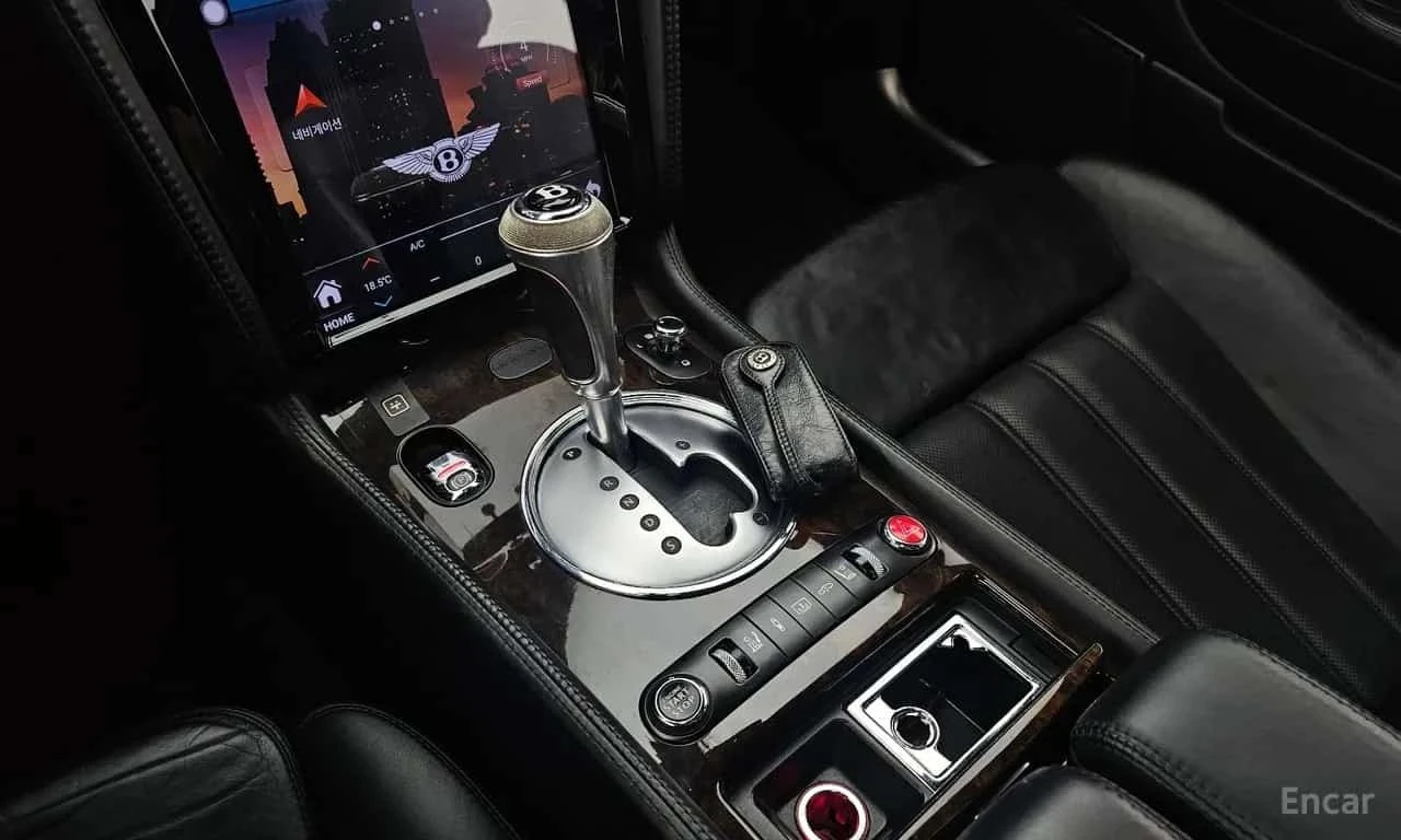 Bentley Flying Spur 6.0 | АВТОФИНАНСИРАНЕ | ЦЕНА ДО БЪЛГАРИЯ, снимка 9 - Автомобили и джипове - 56248693