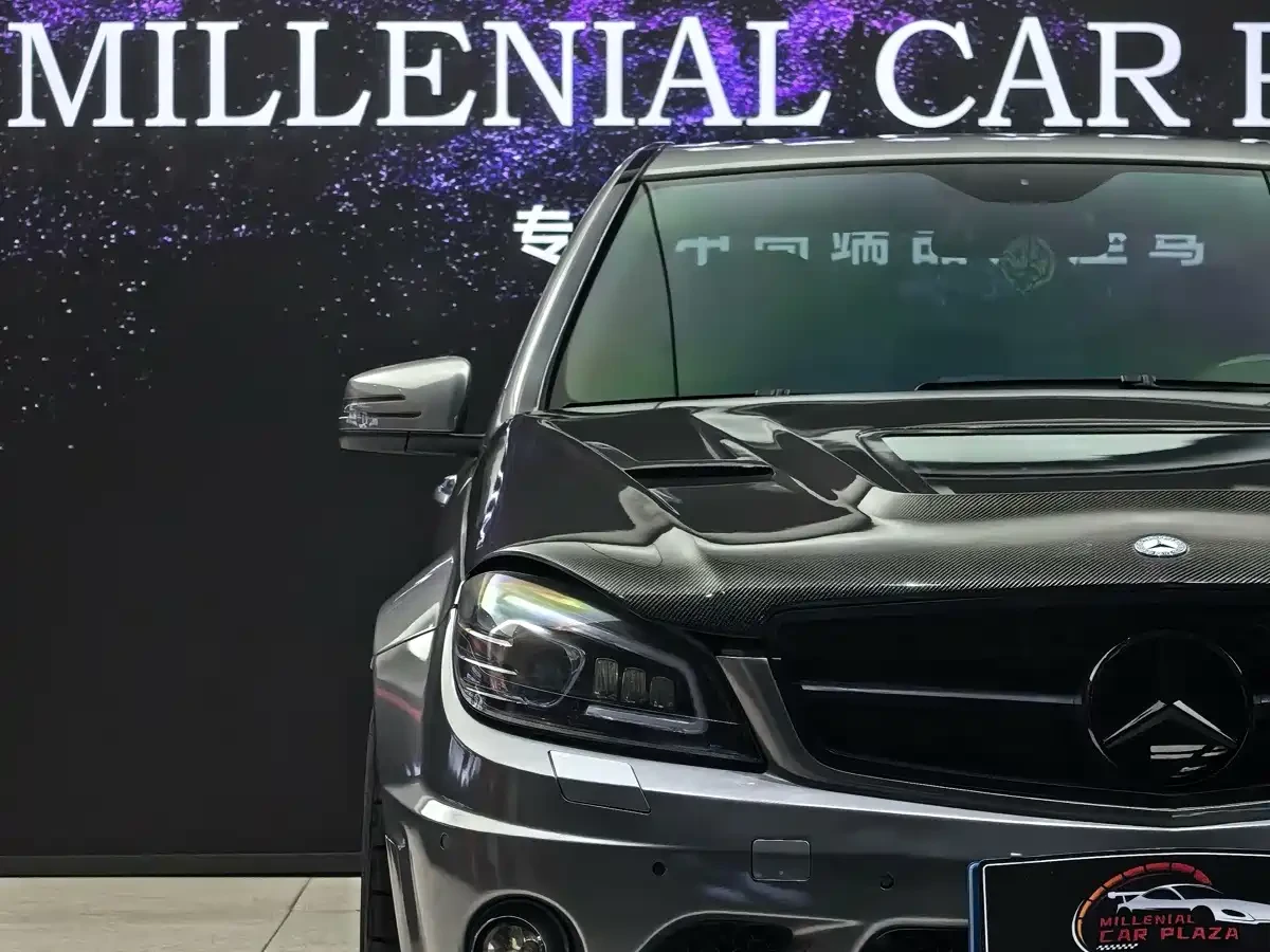 Mercedes-Benz C 63 AMG V8* CARBON* HARMAN* 87300 KM* ������ ���� | Mobile.bg � ����������� 4