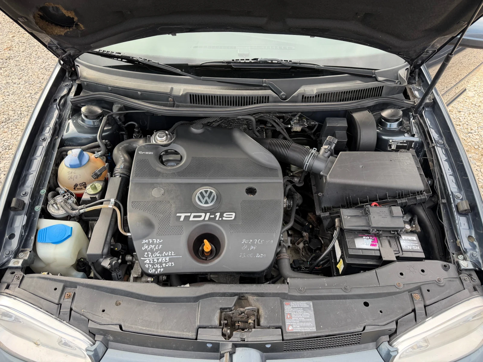 VW Golf 1.9TDI-90PS, снимка 14 - Автомобили и джипове - 56666059