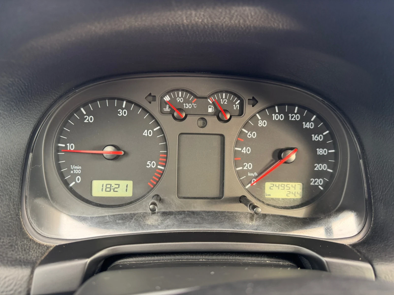 VW Golf 1.9TDI-90PS, снимка 13 - Автомобили и джипове - 56666059