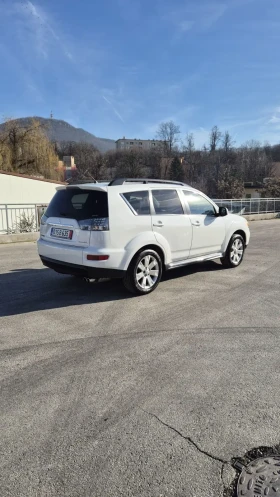 Mitsubishi Outlander 2.2 156kc 1+ 6 местен 4?4 Автоматика  - 6400 € / 12517.31 лв. - 24775025 6