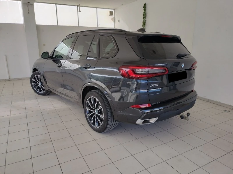 BMW X5 45e HYBRID 394kс Комбин. разход 2л Бензин на 100км, снимка 3 - Автомобили и джипове - 47101390