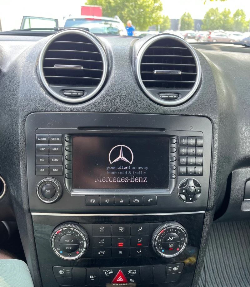 Mercedes-Benz ML 320, снимка 8 - Автомобили и джипове - 52879663