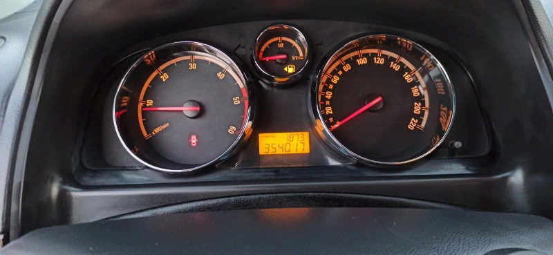 Opel Antara 2.0 CDTI * 4X4* COSMO, снимка 13 - Автомобили и джипове - 51659305