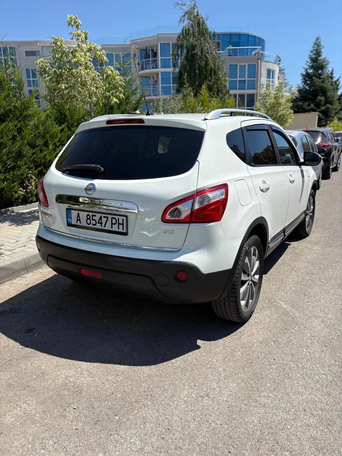 Nissan Qashqai 2 DCI, N-TEC, 4x4 - изображение 3