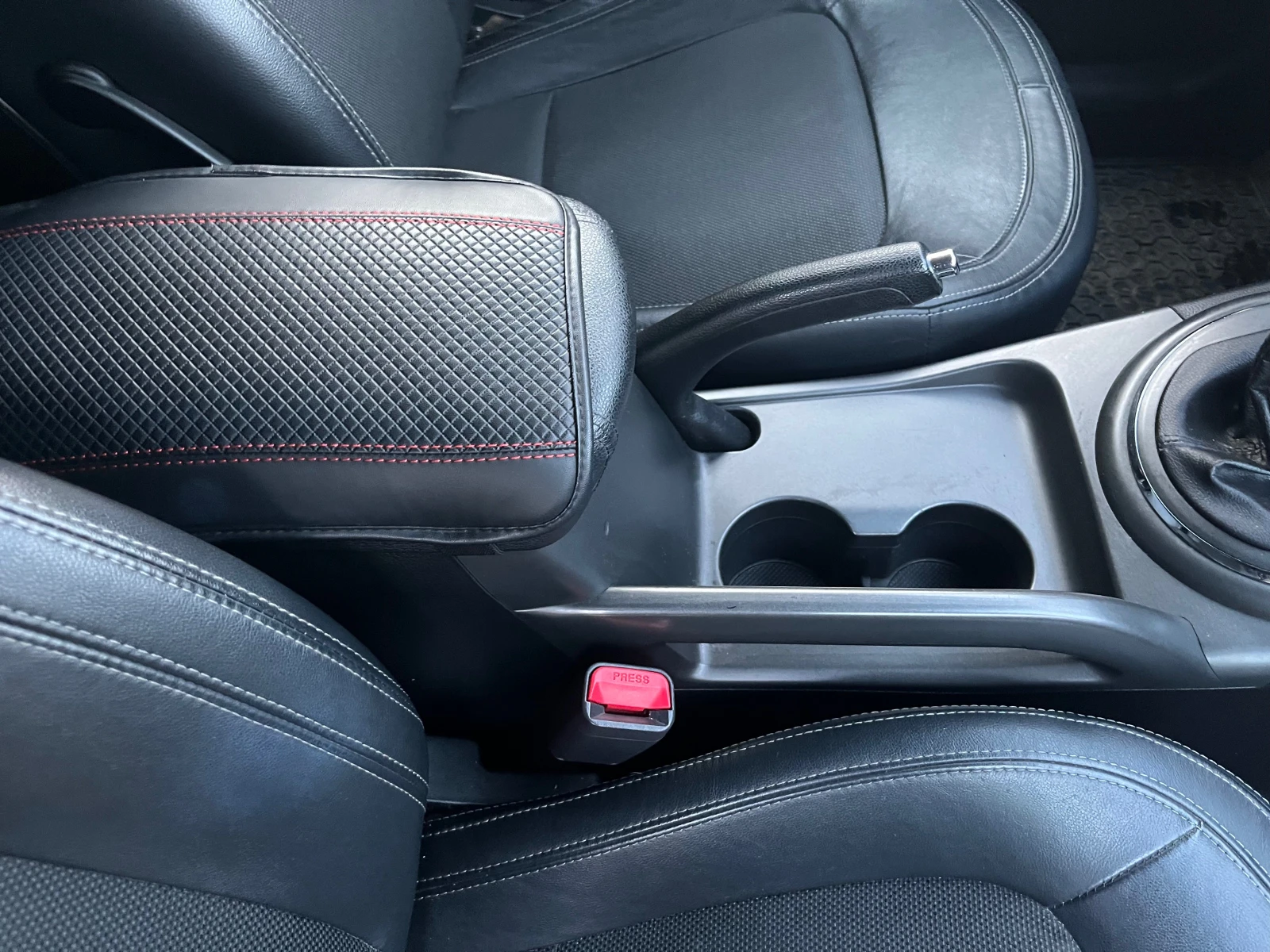 Kia Sportage SL 4x4 NAVI CAM, снимка 13 - Автомобили и джипове - 53759321