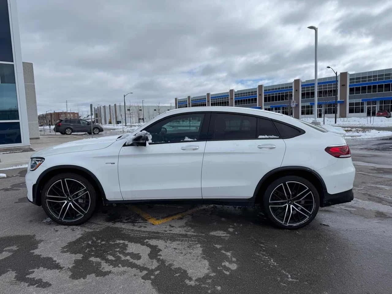 Mercedes-Benz GLC 43 AMG 4MATIC Coupe  CARFAX, снимка 2 - Автомобили и джипове - 53851804