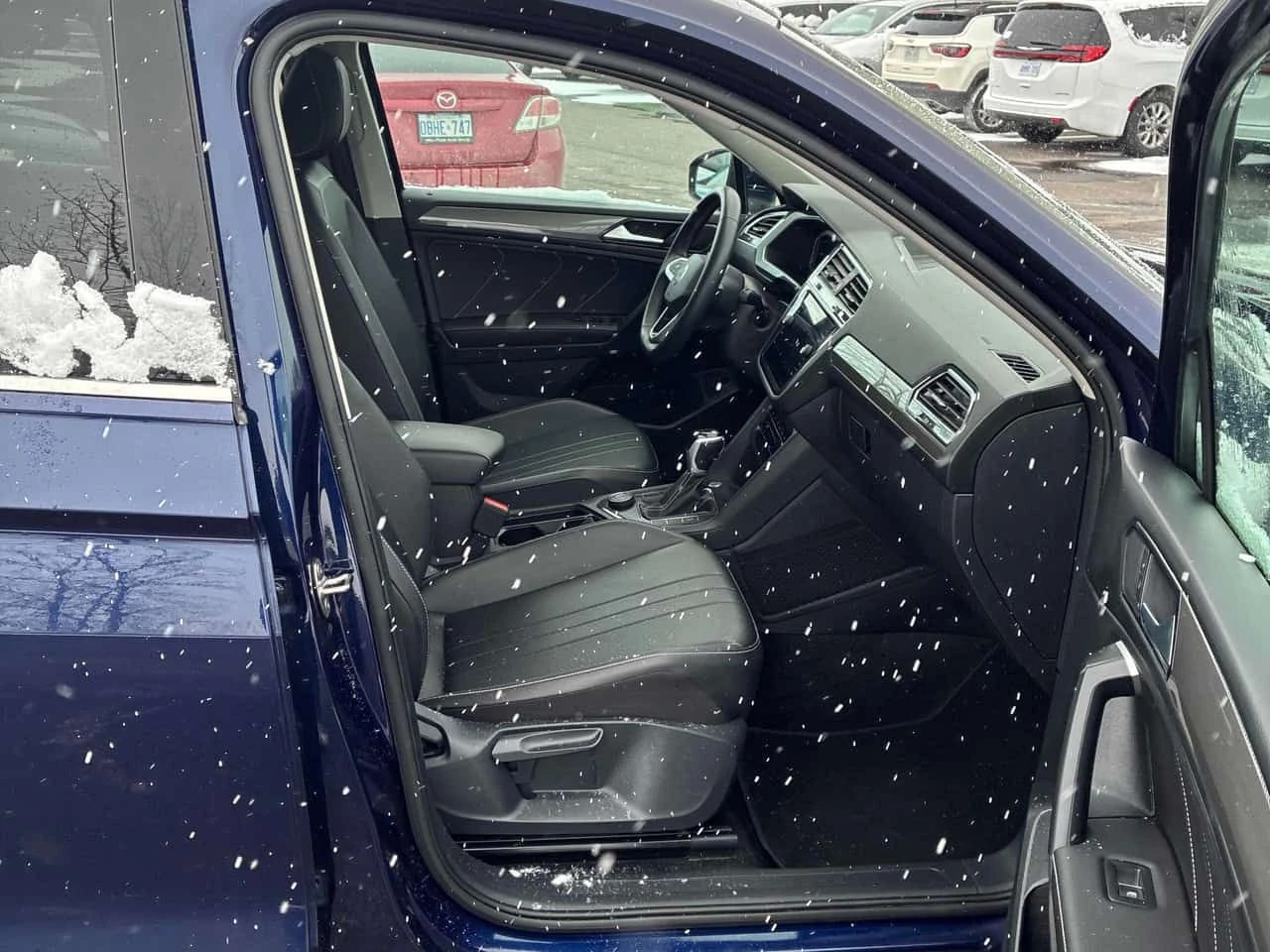 VW Tiguan * Comfortline * CARFAX * ЦЕНА ДО БГ, снимка 10 - Автомобили и джипове - 53885129