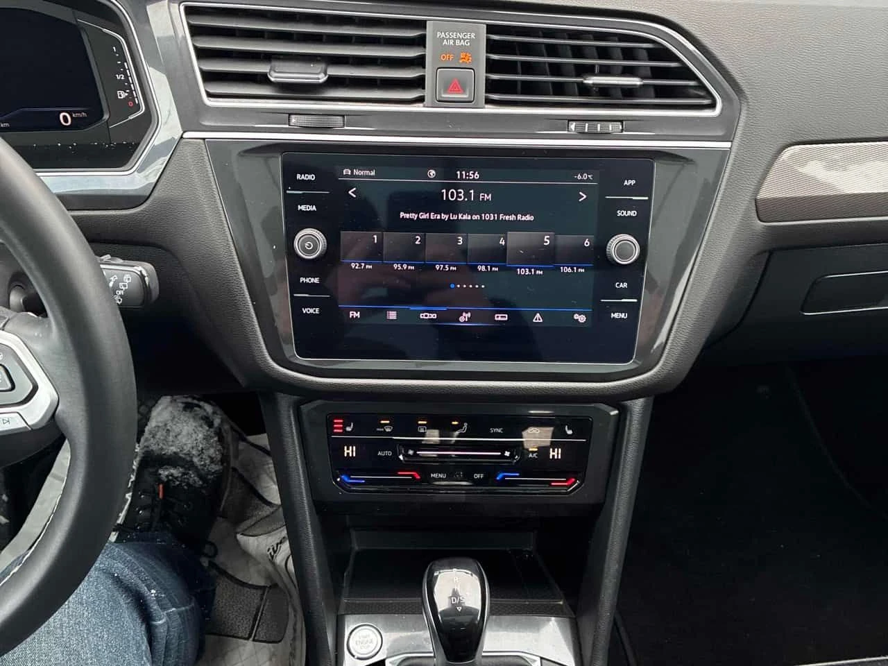 VW Tiguan * Comfortline * CARFAX * ЦЕНА ДО БГ, снимка 9 - Автомобили и джипове - 53885129