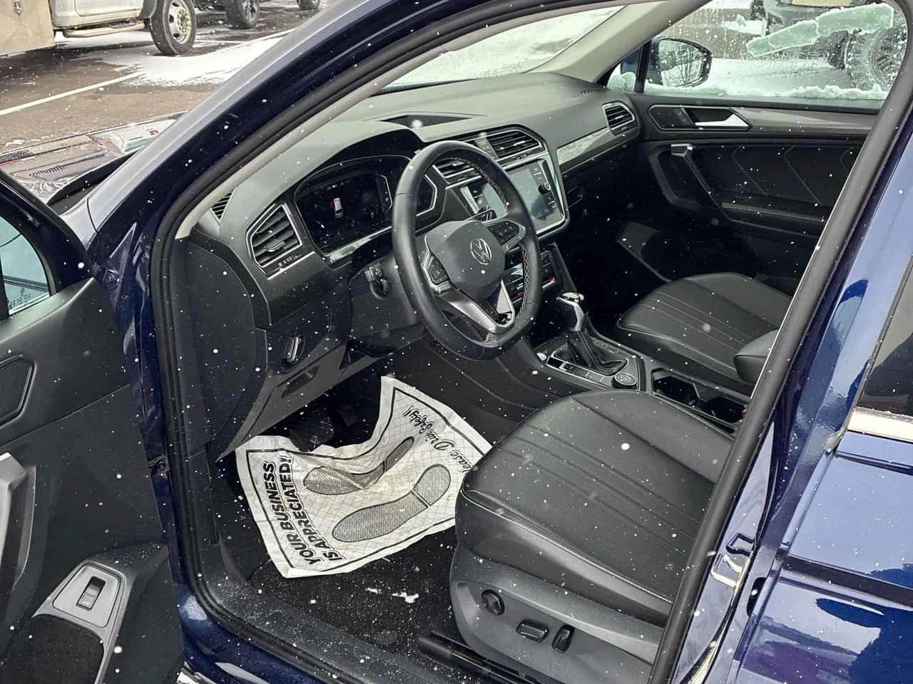 VW Tiguan * Comfortline * CARFAX * ЦЕНА ДО БГ, снимка 5 - Автомобили и джипове - 53885129