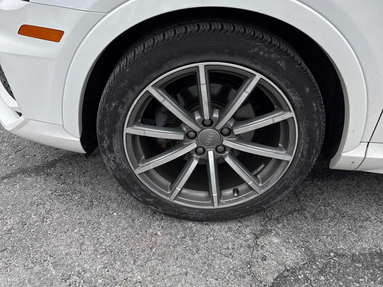 Audi Q3 Progressiv  CARFAX, снимка 7 - Автомобили и джипове - 54156085