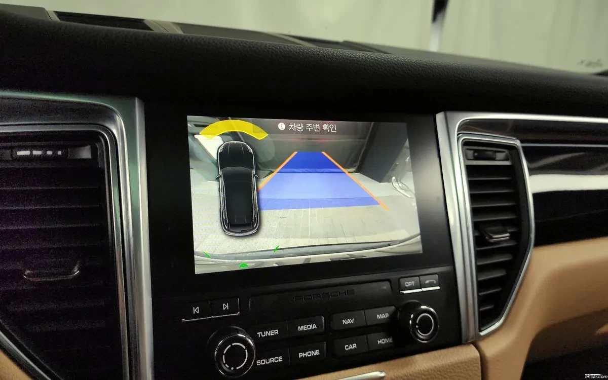 Porsche Macan 3.0 * 4хПодгрев * 3-зонов АС * , снимка 15 - Автомобили и джипове - 54345993