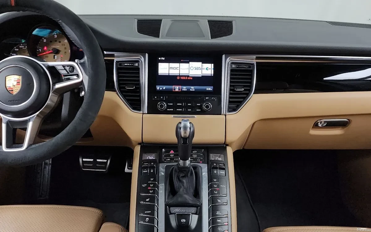 Porsche Macan 3.0 * 4хПодгрев * 3-зонов АС * , снимка 14 - Автомобили и джипове - 54345993