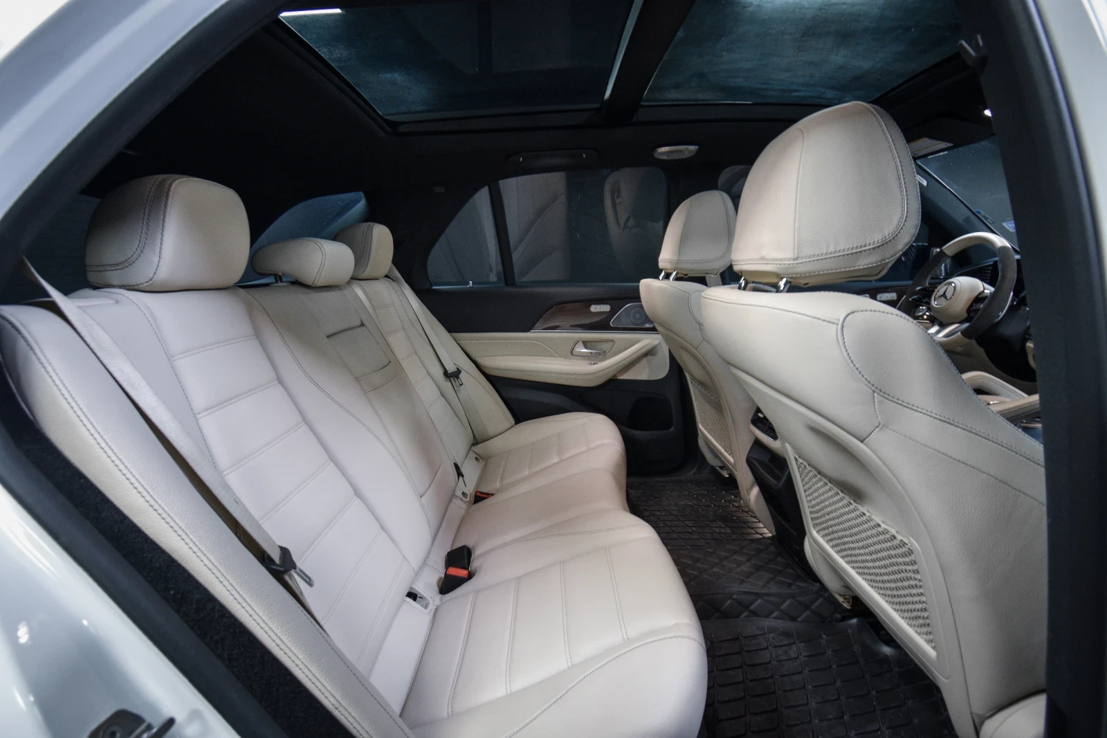 Mercedes-Benz GLE 350 4matic, AMG, FULL MAX ЕКСТРИ !! , снимка 15 - Автомобили и джипове - 54624065