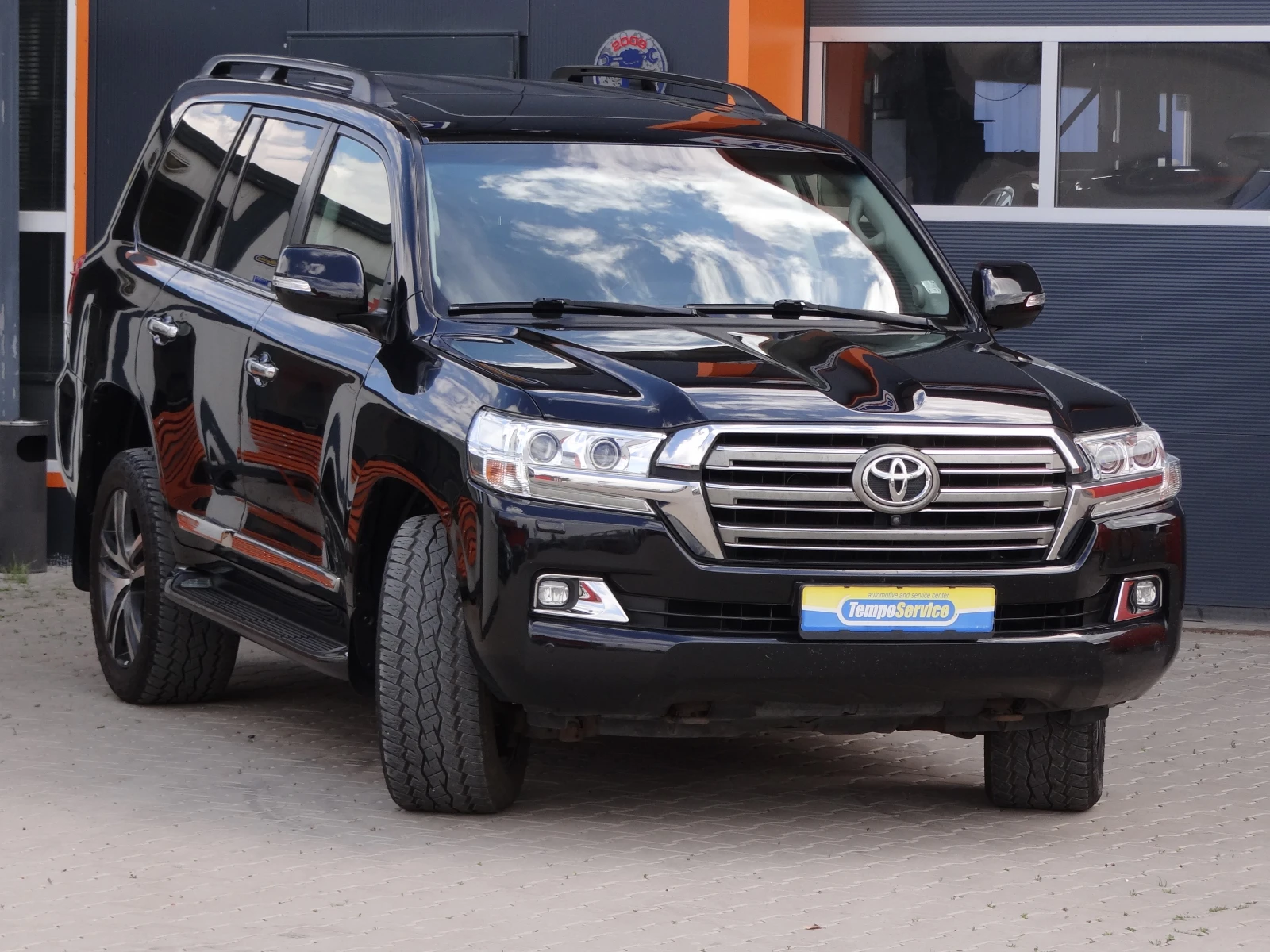 Toyota Land cruiser 200/V8d-4d/Facelift/AWD/Auto/Navi/Koja/Camera-360/, снимка 7 - Автомобили и джипове - 54807936