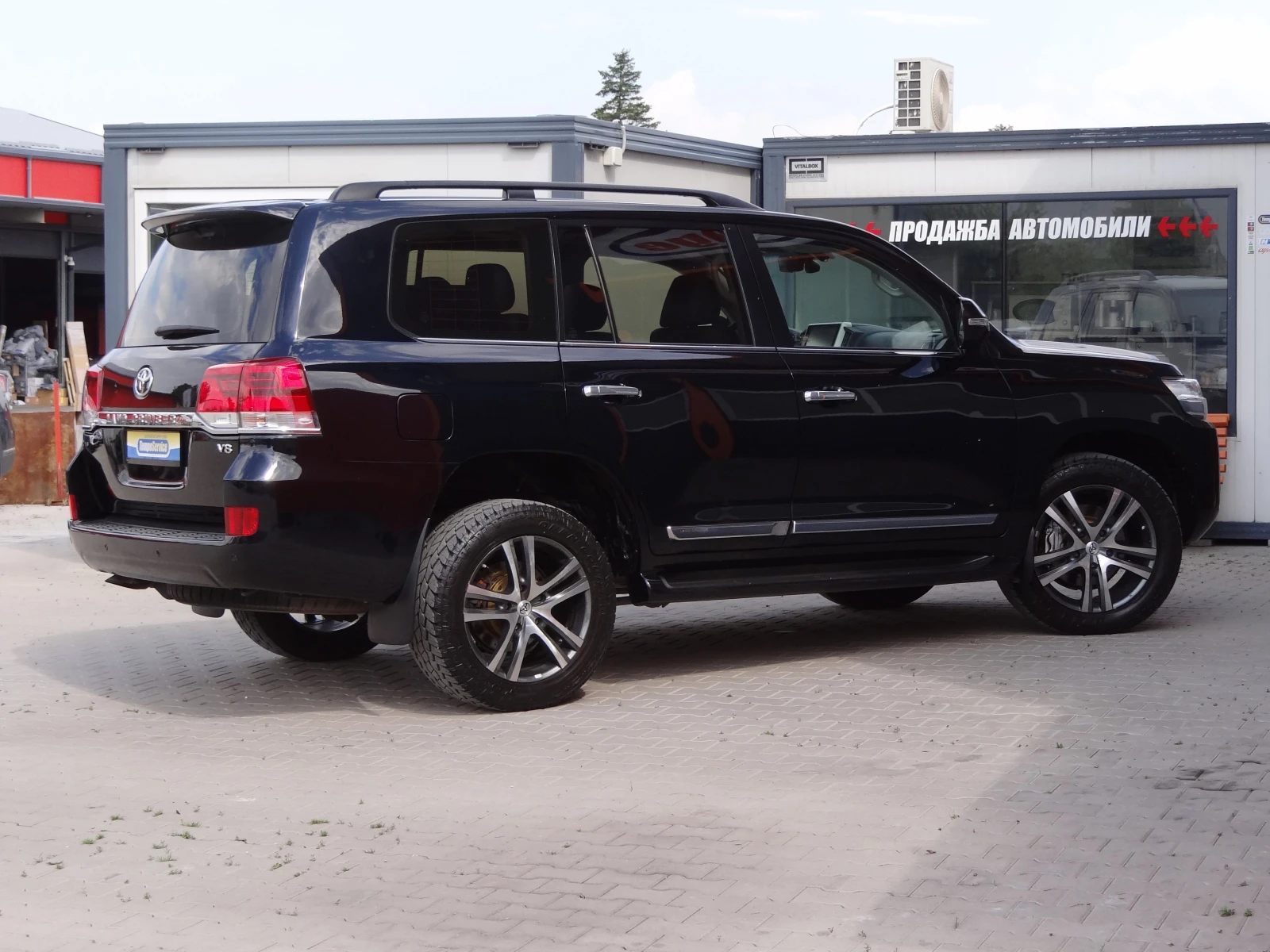 Toyota Land cruiser 200/V8d-4d/Facelift/AWD/Auto/Navi/Koja/Camera-360/, снимка 5 - Автомобили и джипове - 54807936
