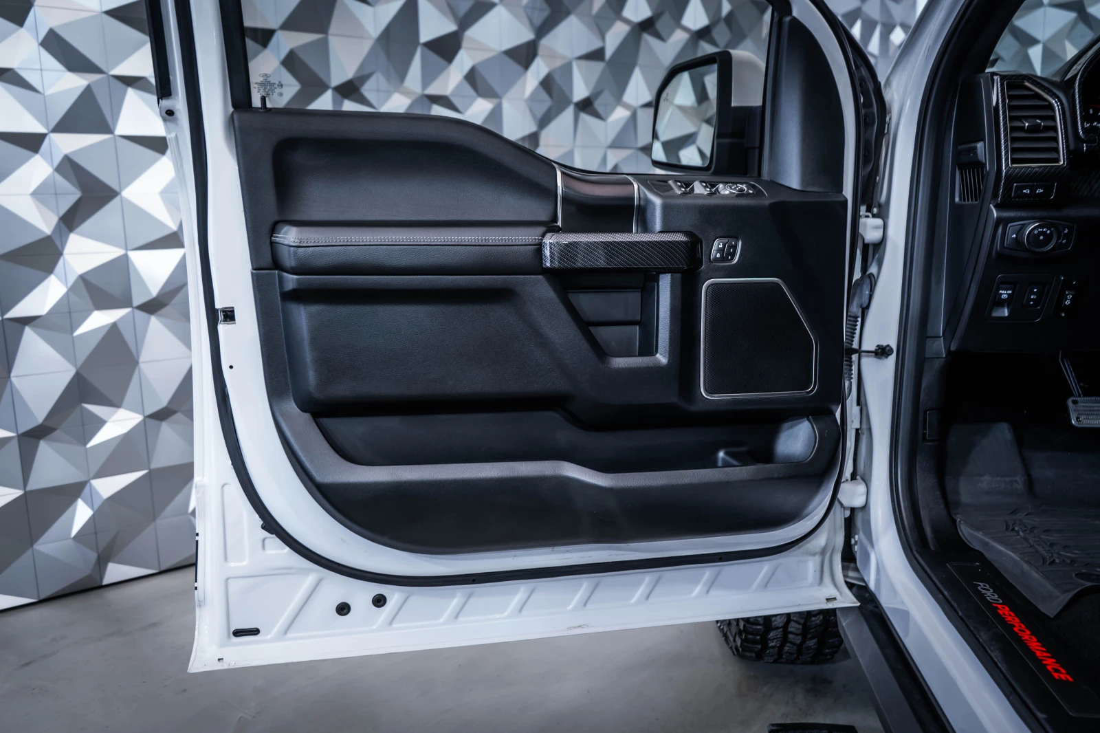 Ford F150 Shelby Raptor Baja* B&O, снимка 7 - Автомобили и джипове - 54846827