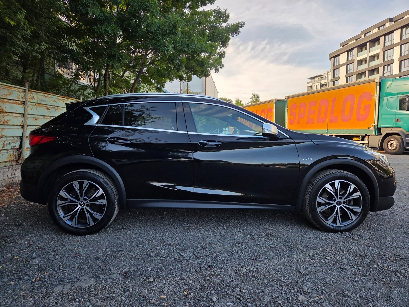 Infiniti QX30 2.2DIESEL-PREMIUM, снимка 8 - Автомобили и джипове - 55791183