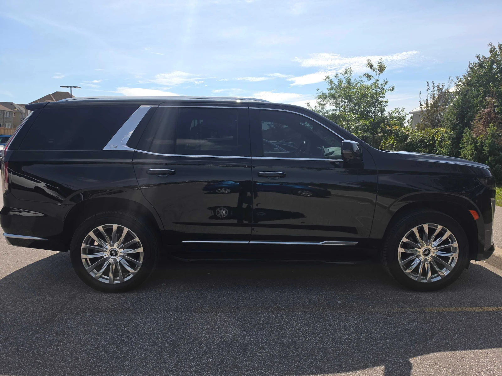 Cadillac Escalade * 4WD Premium Luxury * CARFAX * , снимка 3 - Автомобили и джипове - 56120851