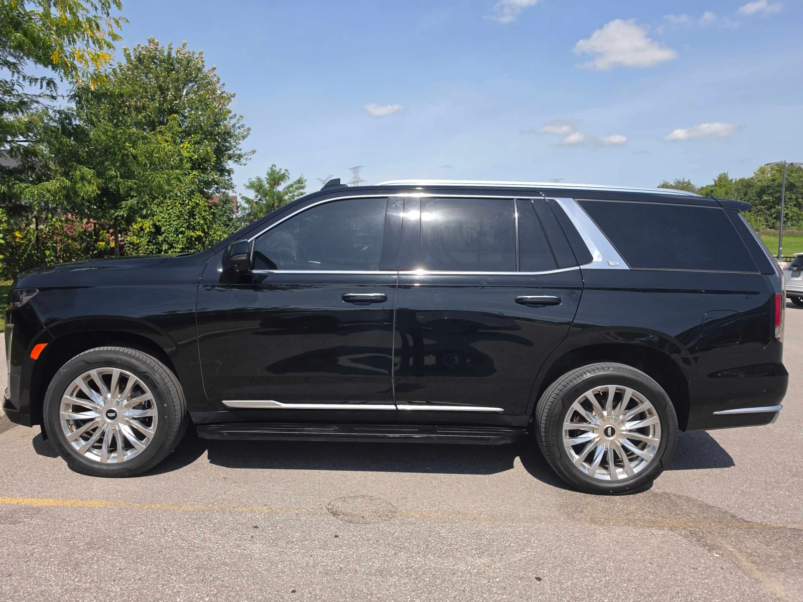 Cadillac Escalade * 4WD Premium Luxury * CARFAX * , снимка 2 - Автомобили и джипове - 56120851