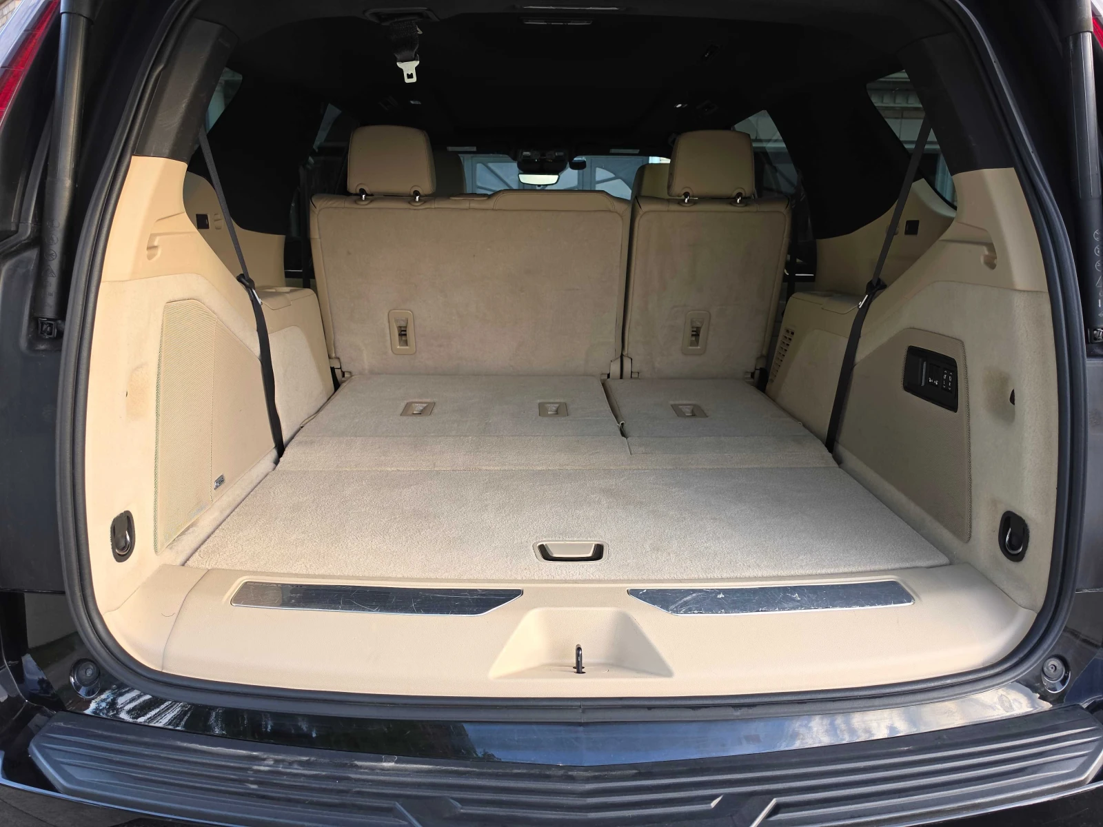 Cadillac Escalade * 4WD Premium Luxury * CARFAX * , снимка 12 - Автомобили и джипове - 56120851