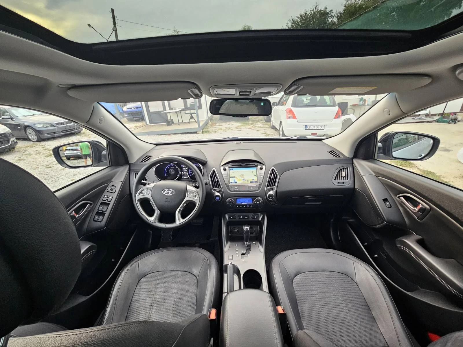 Hyundai IX35 2.0CRDI 4X4 184k.c. PREMIUM, снимка 7 - Автомобили и джипове - 56238460