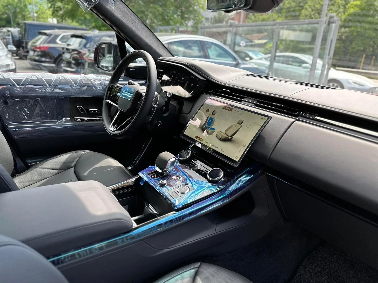 Land Rover Range Rover Sport First Edition, снимка 9 - Автомобили и джипове - 56320969