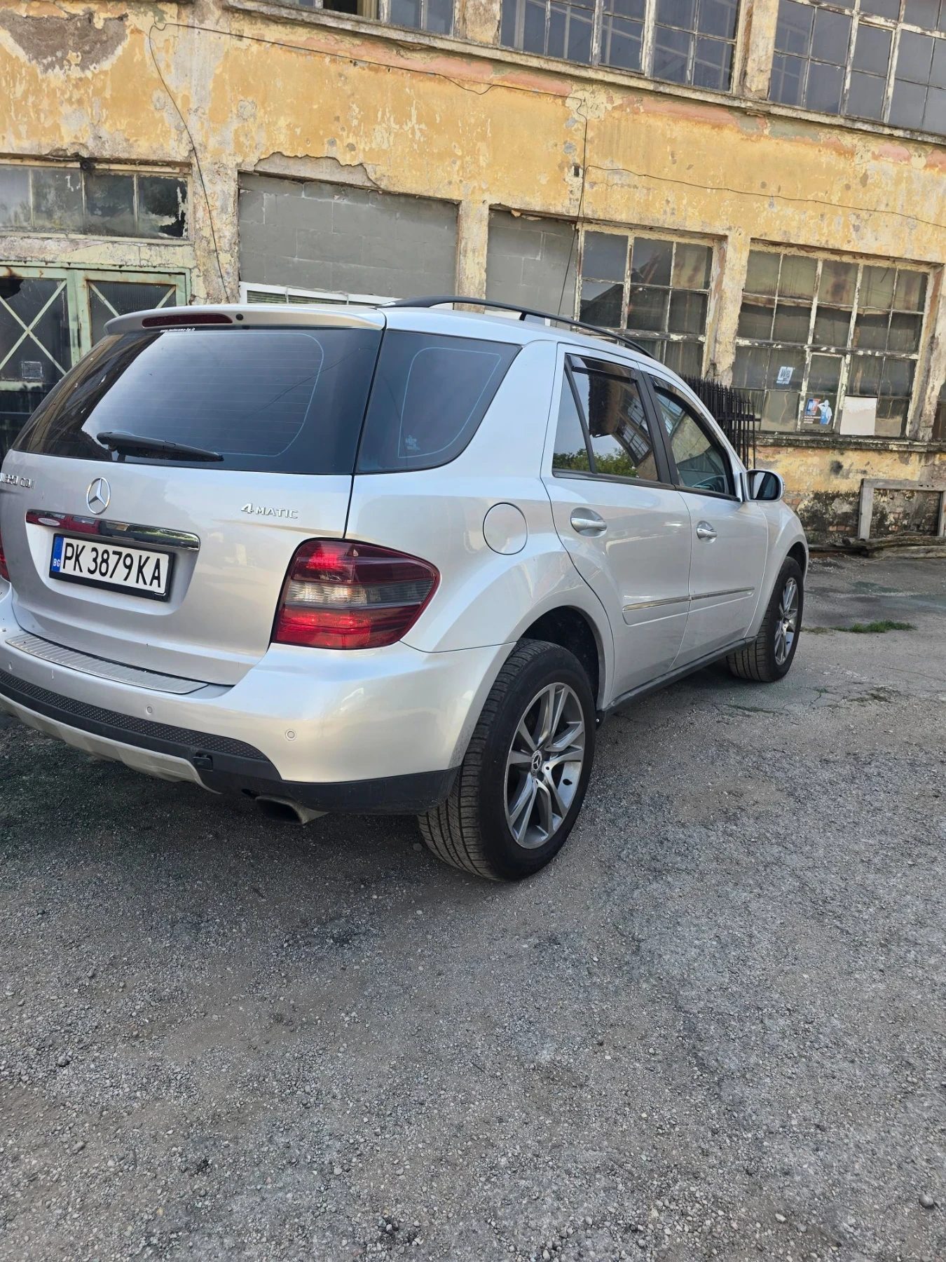 Mercedes-Benz ML 320, снимка 2 - Автомобили и джипове - 56391373