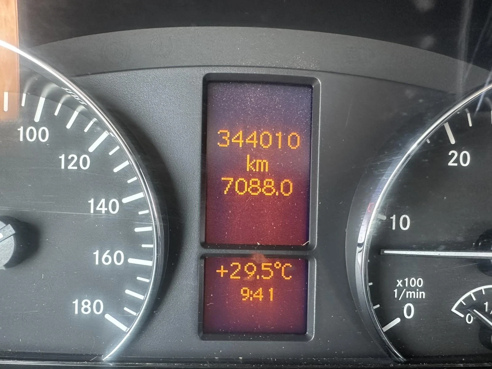 Mercedes-Benz Sprinter 319, снимка 11 - Бусове и автобуси - 55397424