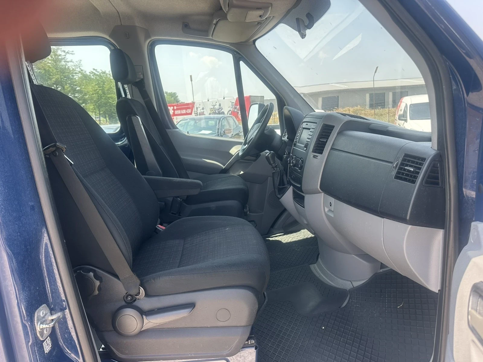 Mercedes-Benz Sprinter 319, снимка 7 - Бусове и автобуси - 55397424