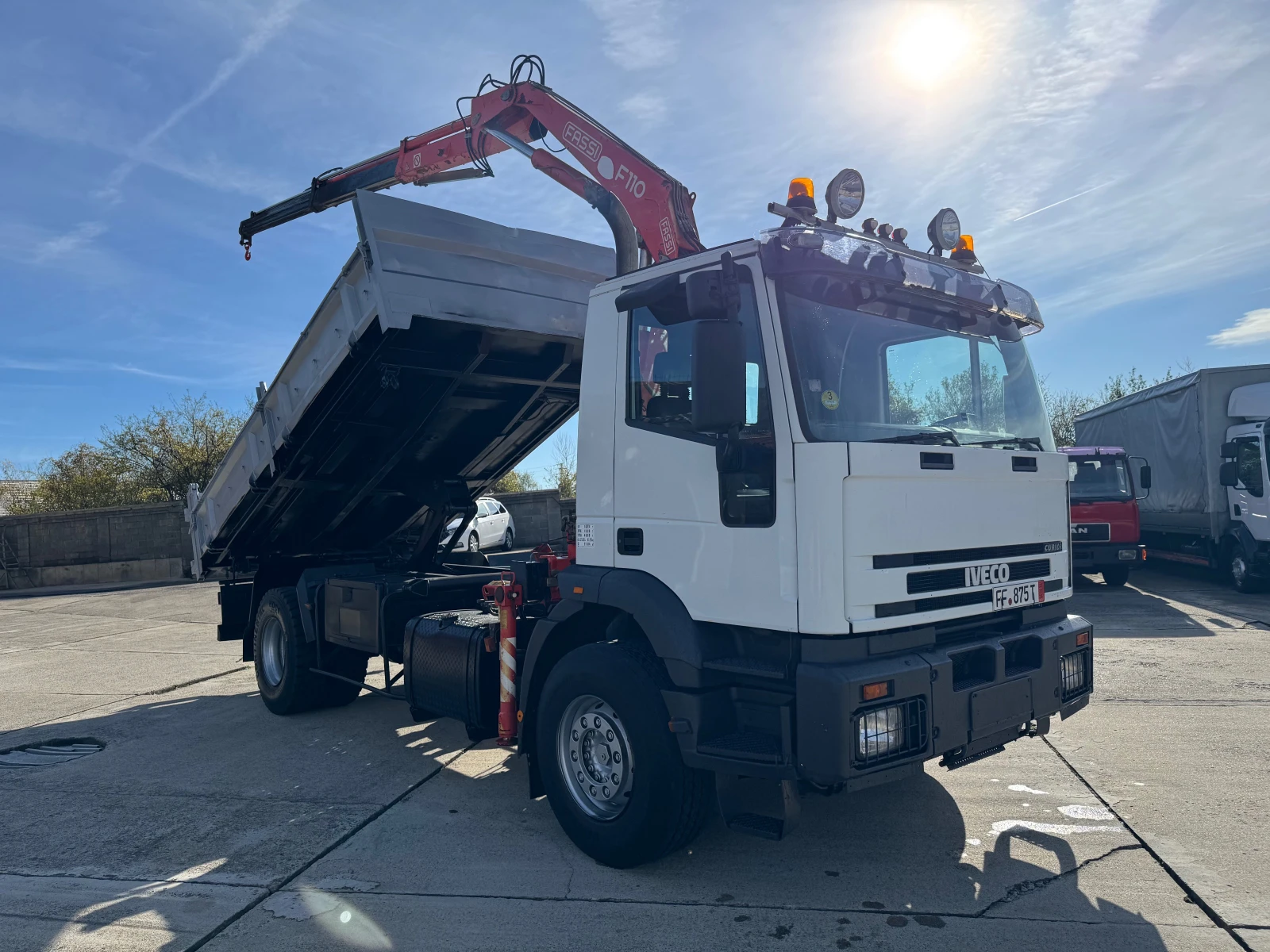 Iveco Cursor 190e28 Fassi 110 , тристранен самосвал 5м кош - изображение 6