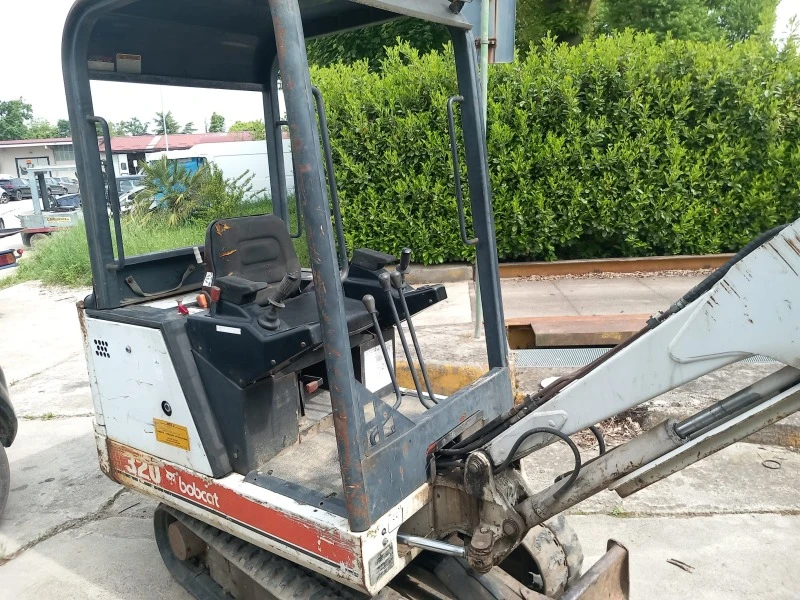 Багер Bobcat 320, снимка 5 - Индустриална техника - 46354029