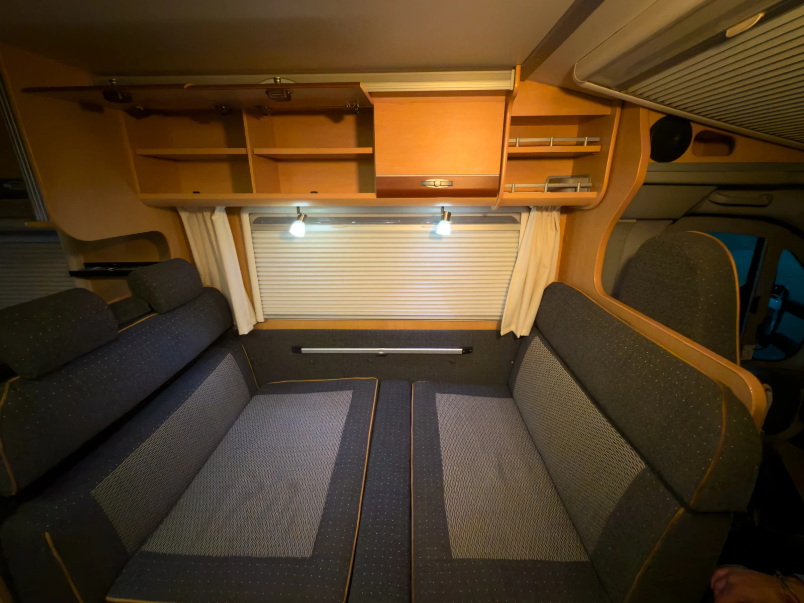 Кемпер Dethleffs ADVANTAGE T5841, снимка 10 - Каравани и кемпери - 54259931