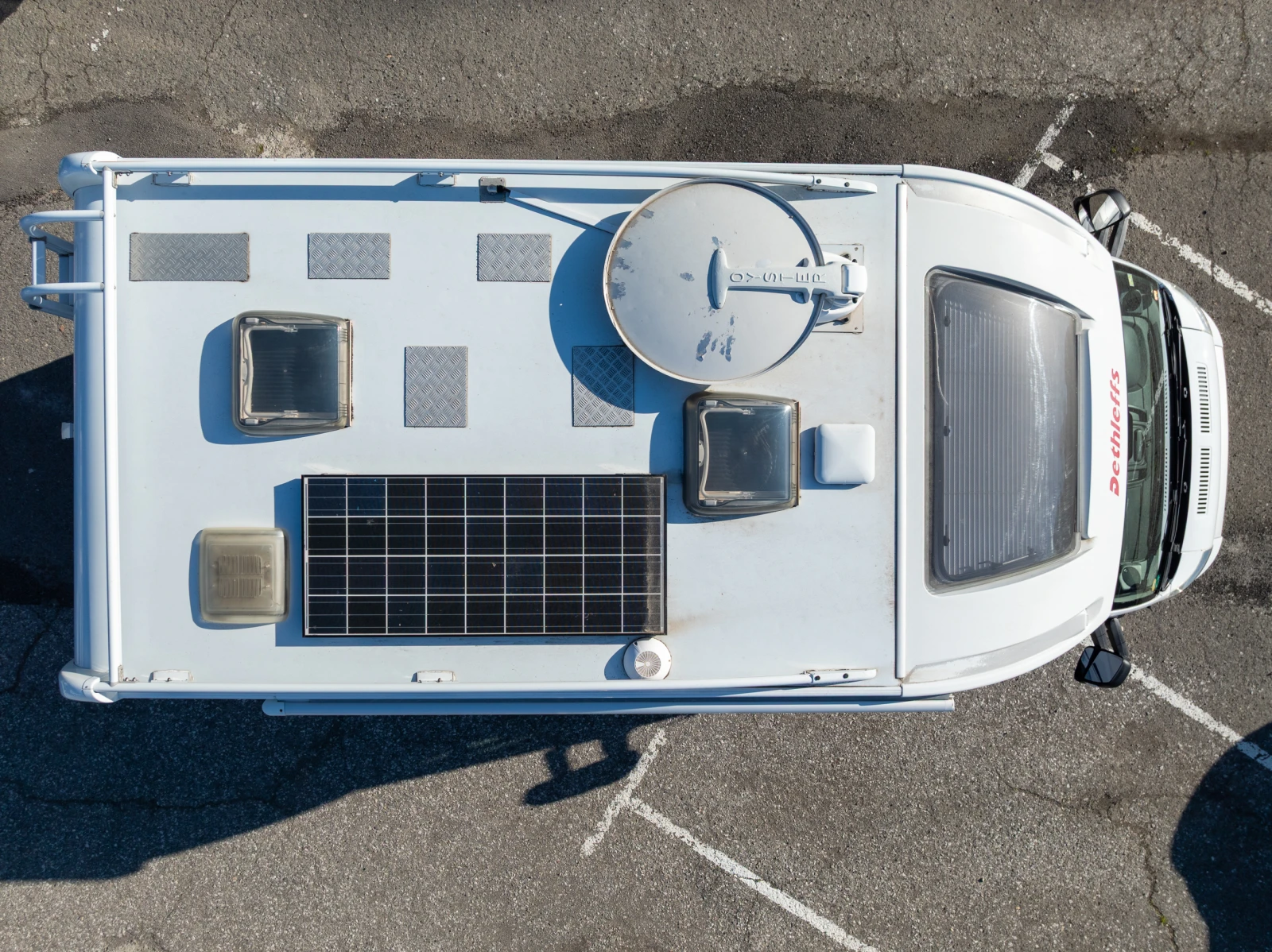 Кемпер Dethleffs ADVANTAGE T5841, снимка 17 - Каравани и кемпери - 54259931