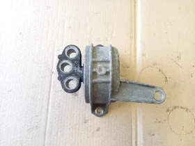 Тампон мотор,двигател Опел Зафира Б 1.9цдти (3)