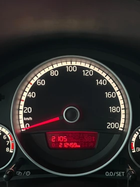 VW Up - 4800 € / 9387.98 лв. - 83995702 16