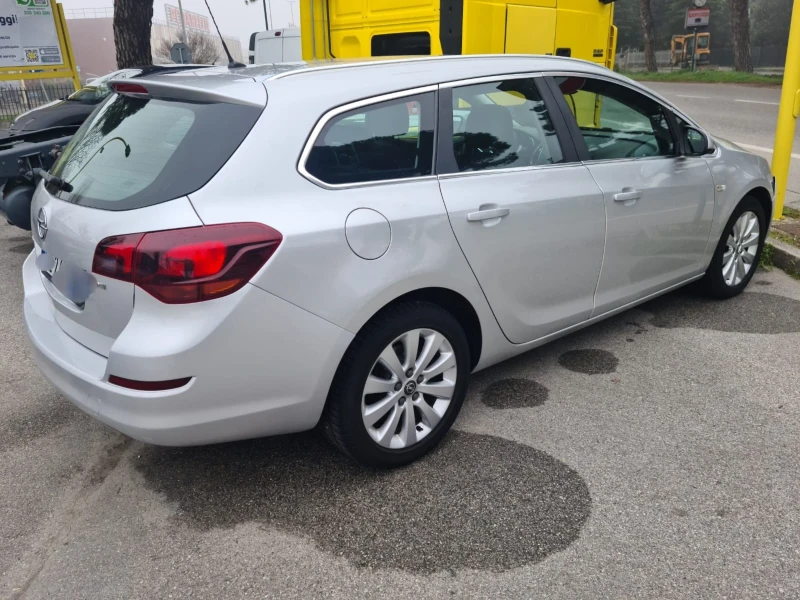 Opel Astra 1.7CDTI.ВНОС ИТАЛИЯ., снимка 4 - Автомобили и джипове - 44885105