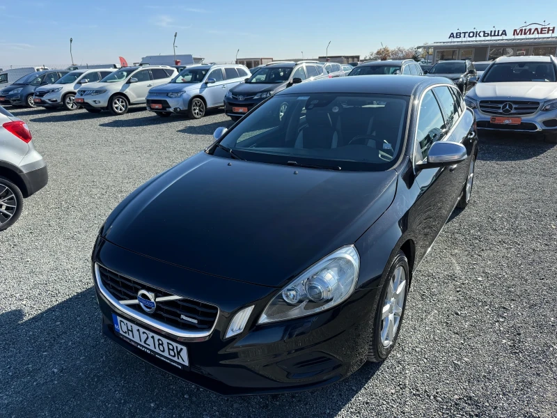 Volvo V60 (KATO НОВА), снимка 1 - Автомобили и джипове - 48040048