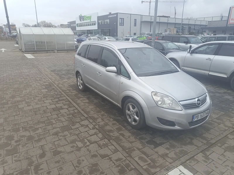 Opel Zafira, снимка 3 - Автомобили и джипове - 48210170