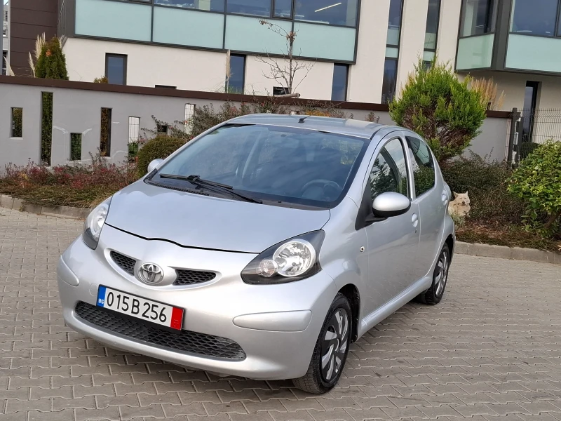 Toyota Aygo 1.0VVT-I* (68кс)* * AВТОМАТИК* * НОВ ВНОС* * , снимка 9 - Автомобили и джипове - 52720927