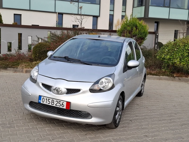 Toyota Aygo 1.0VVT-I* (68кс)* * AВТОМАТИК* * НОВ ВНОС* * , снимка 8 - Автомобили и джипове - 52720927