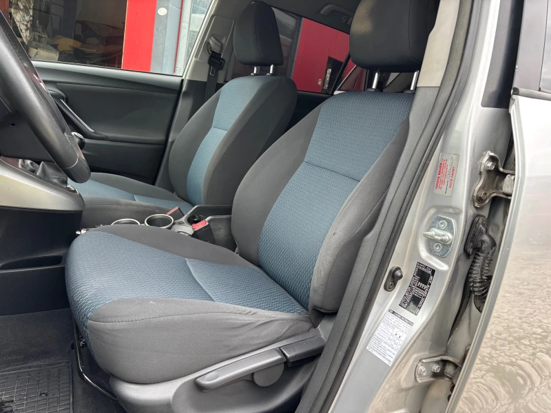 Toyota Verso D4D FACELIFT, снимка 7 - Автомобили и джипове - 53285933