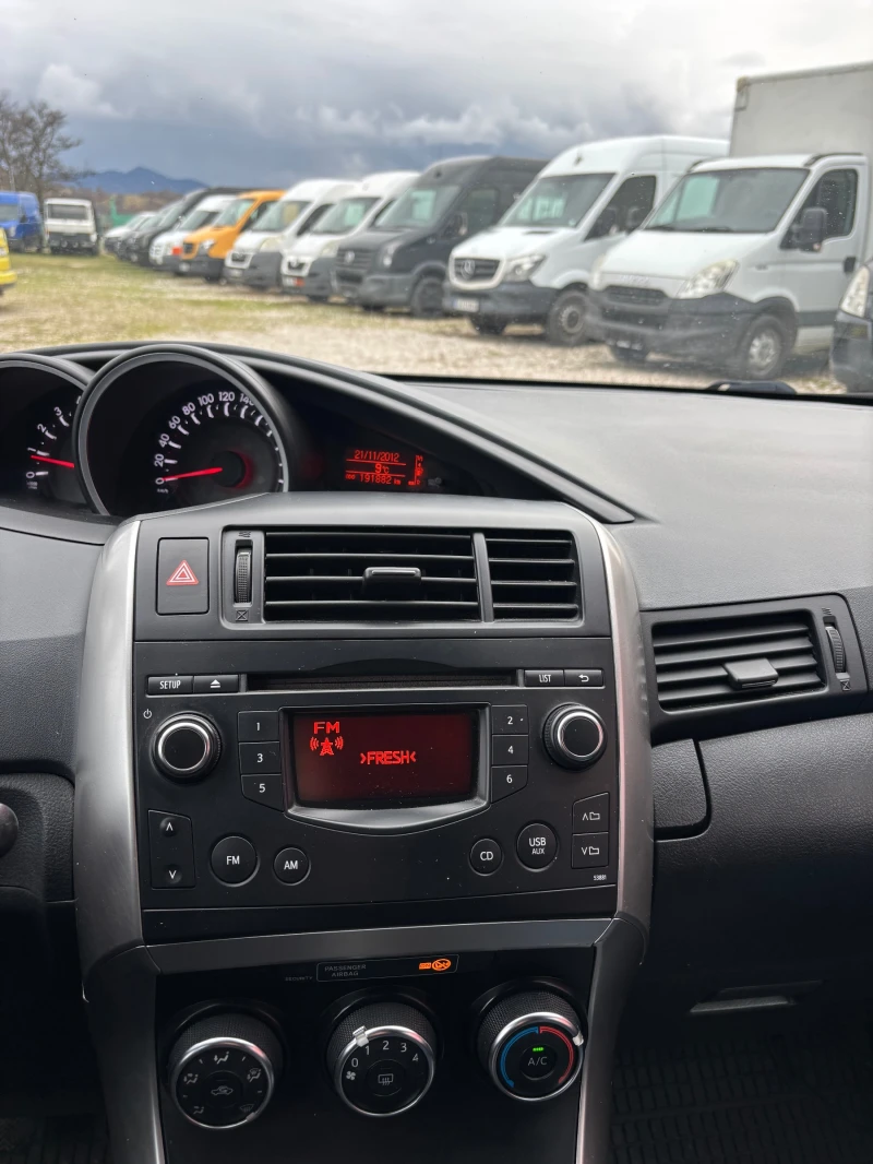 Toyota Verso D4D FACELIFT, снимка 9 - Автомобили и джипове - 53285933