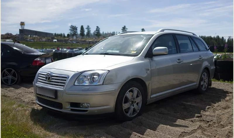 Toyota Avensis 2.0 D-4D - [1] 