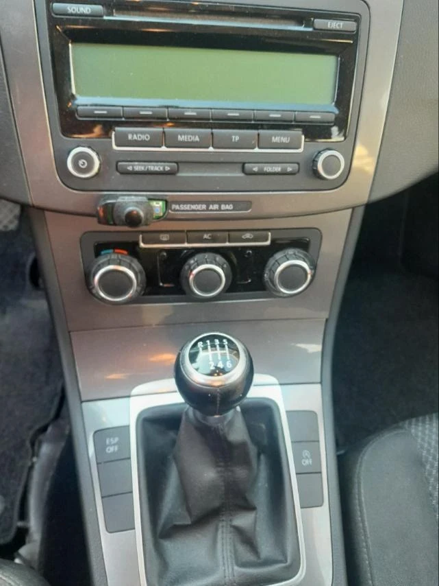 VW Passat, снимка 7 - Автомобили и джипове - 56140351
